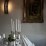 Zur Burg Sternberg 3*