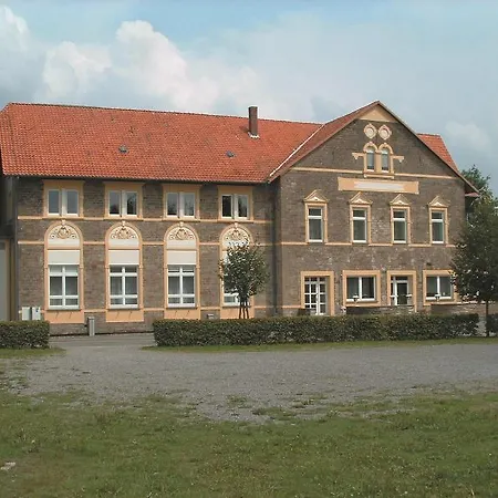 Hotel Zur Burg Sternberg 3*