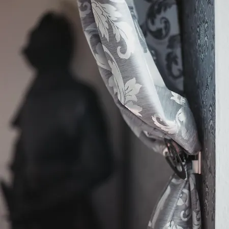 Zur Burg Sternberg Extertal