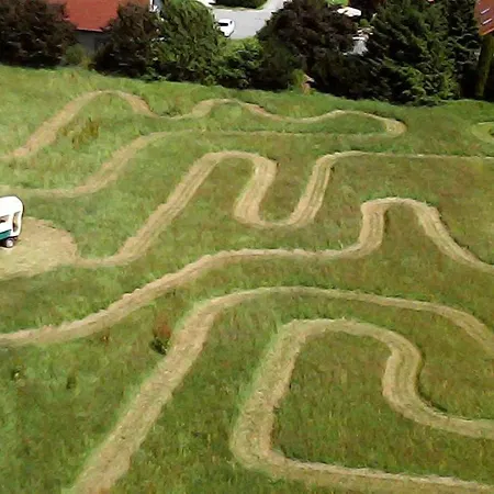 Zur Burg Sternberg فندق 3*