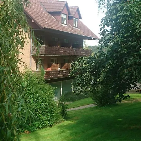 Zur Burg Sternberg 3*