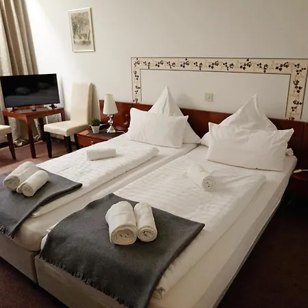 Zur Burg Sternberg فندق Extertal