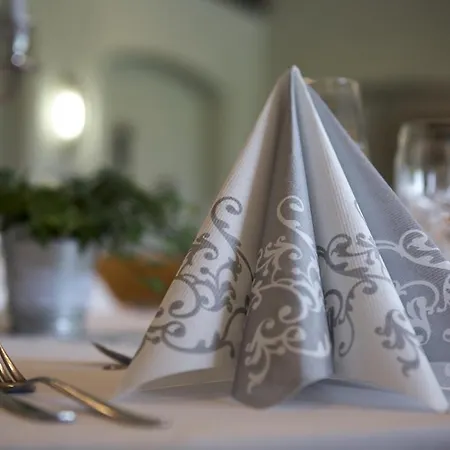 Zur Burg Sternberg Hotel 3*