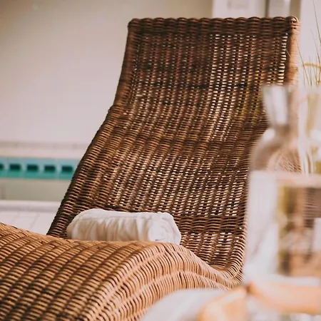 Zur Burg Sternberg فندق