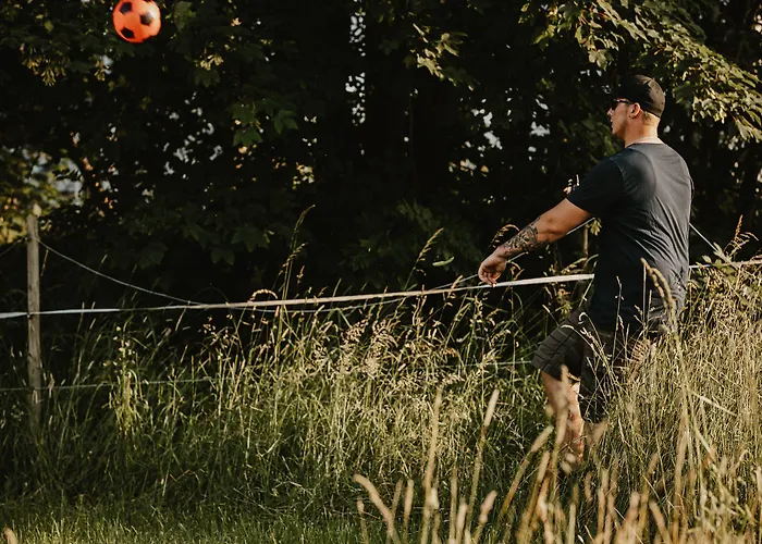 Отель Zur Burg Sternberg 3*