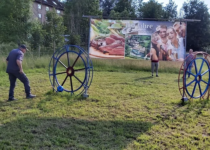 Zur Burg Sternberg Отель 3*