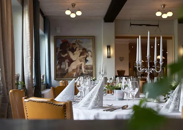 Zur Burg Sternberg Отель 3*