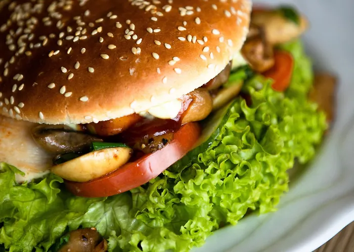 Отель Zur Burg Sternberg