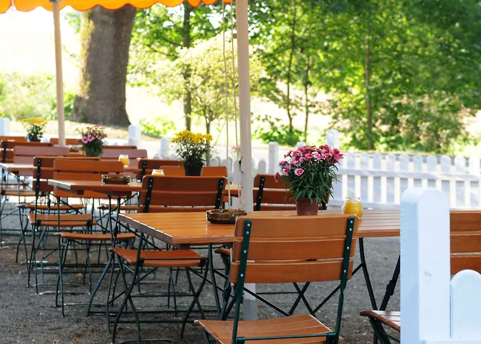 Zur Burg Sternberg 酒店