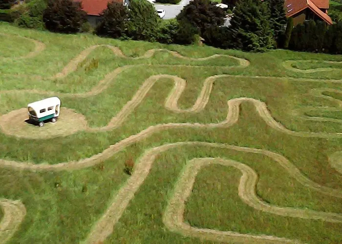 Zur Burg Sternberg 酒店 3*