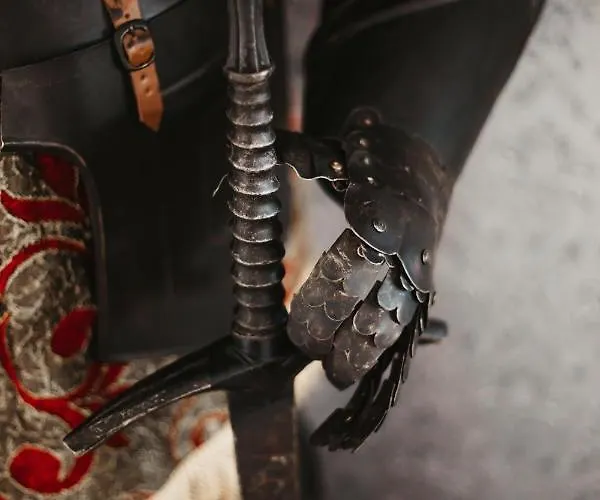 Отель Zur Burg Sternberg 3*